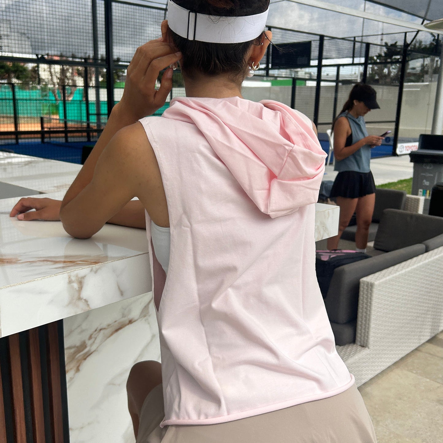 Musculosa Con Capucha de Algodón Premium