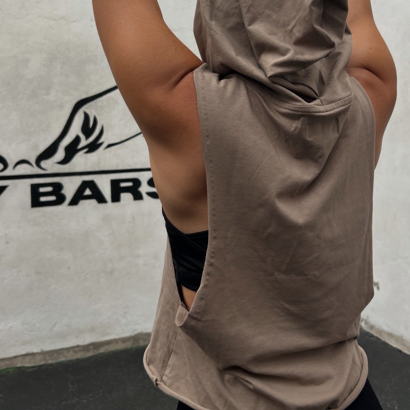 Musculosa Con Capucha de Algodón Premium