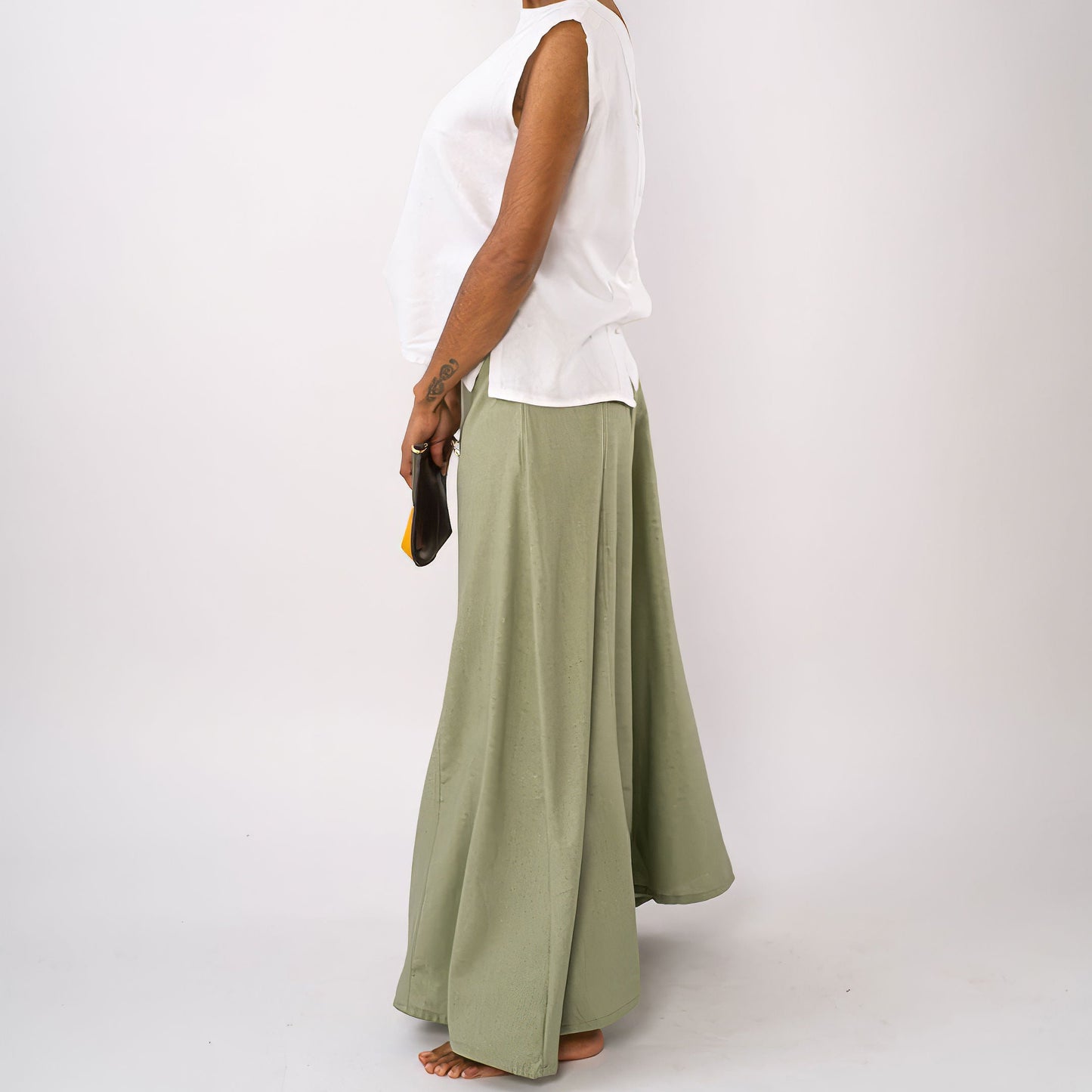 Falda larga Alba (tierra)