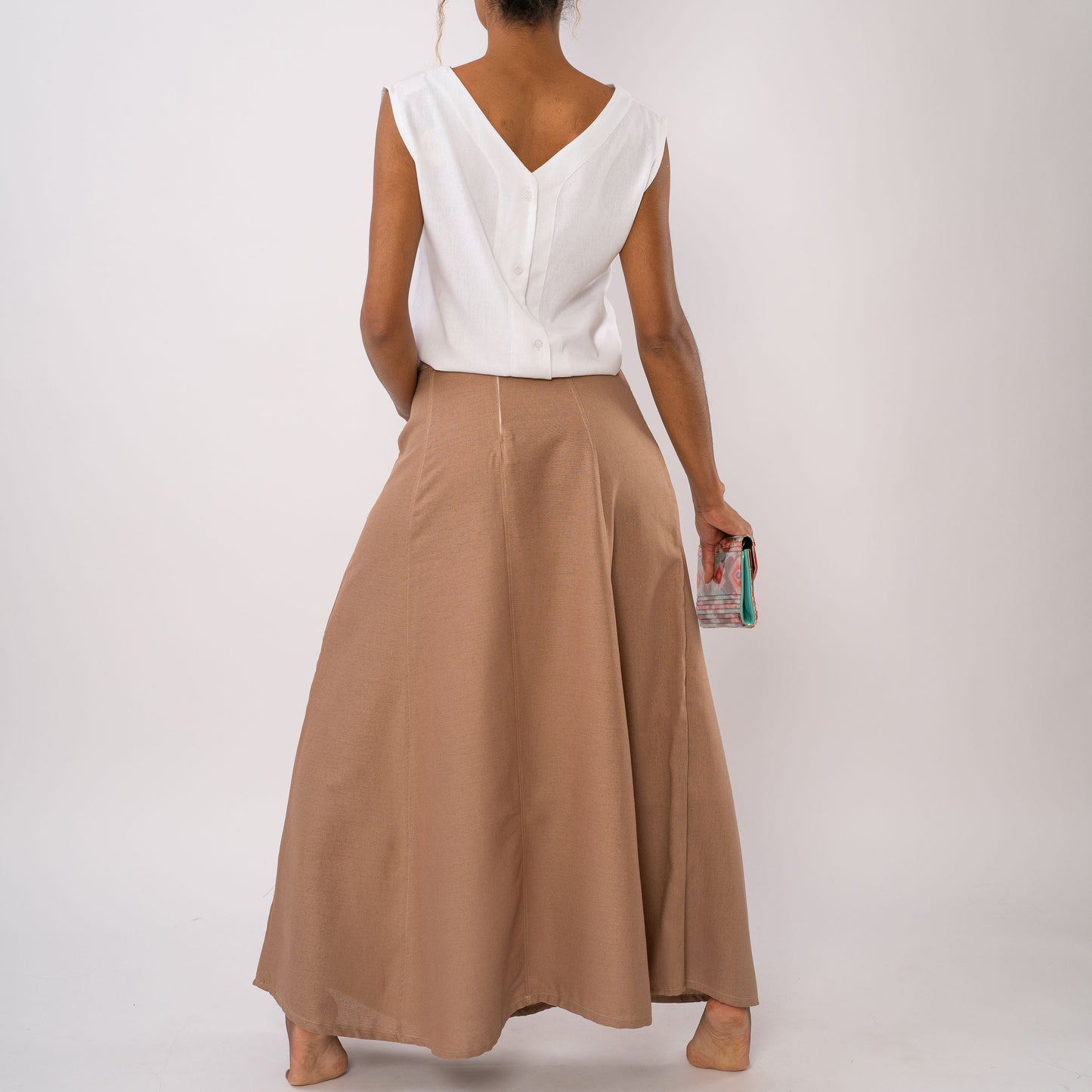 Falda larga Alba (tierra)