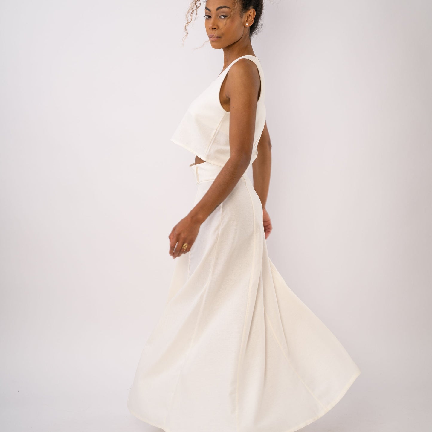 Falda larga Alba (tierra)