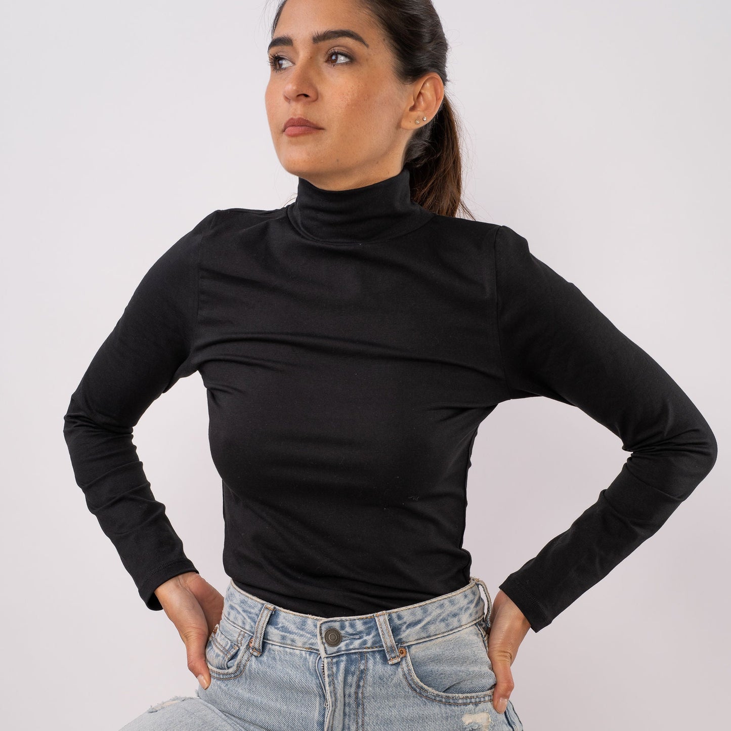 Buzo Cuello Tortuga Blanco