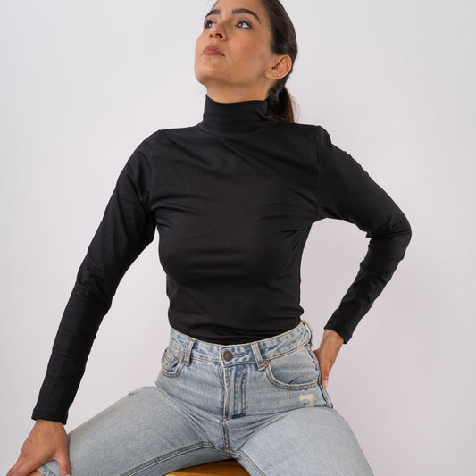 Buzo Cuello Tortuga Negro