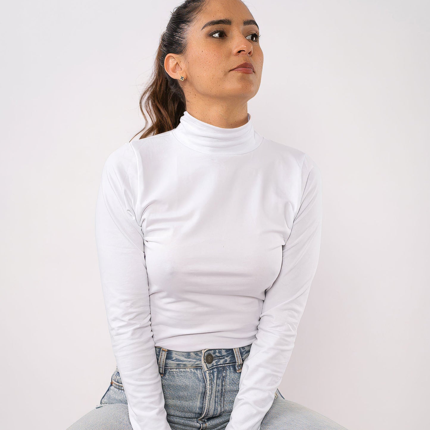 Buzo Cuello Tortuga Blanco