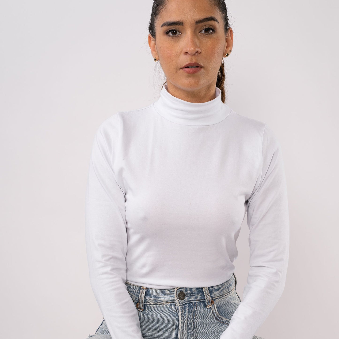 Buzo Cuello Tortuga Blanco