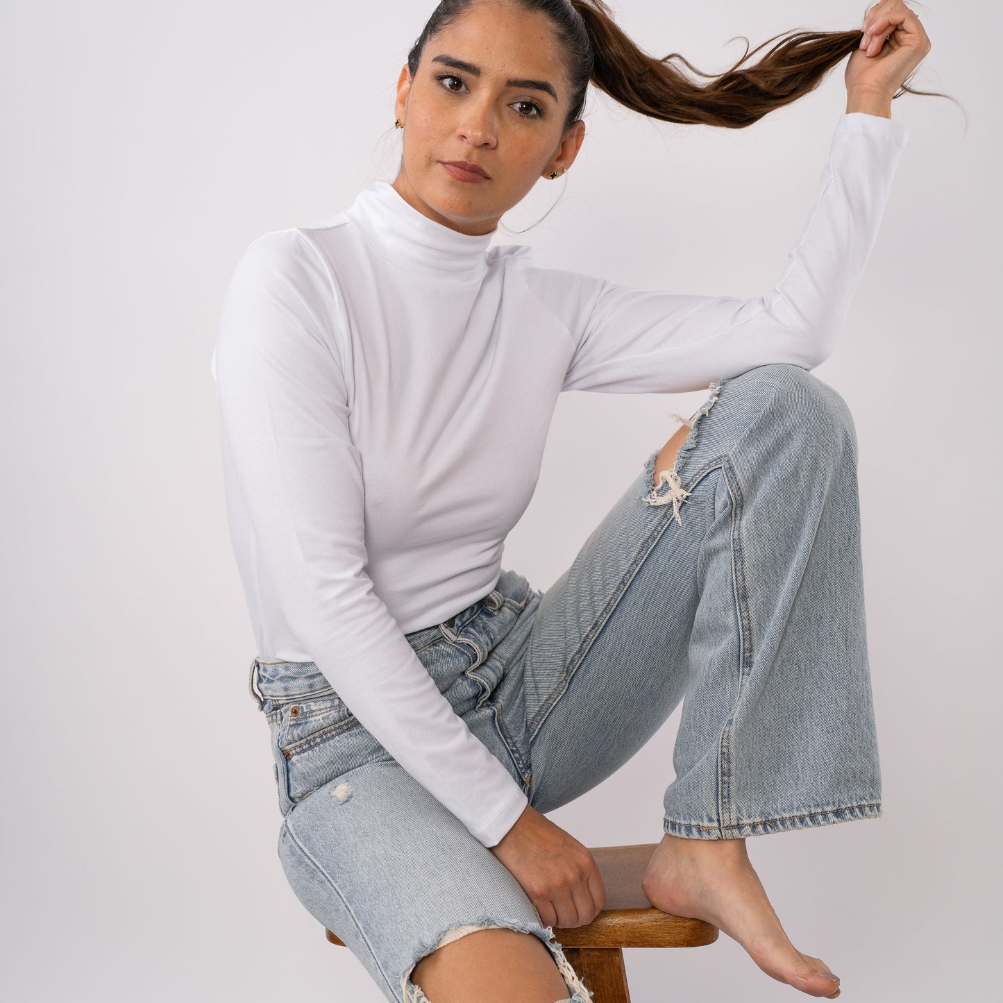 Buzo Cuello Tortuga Blanco