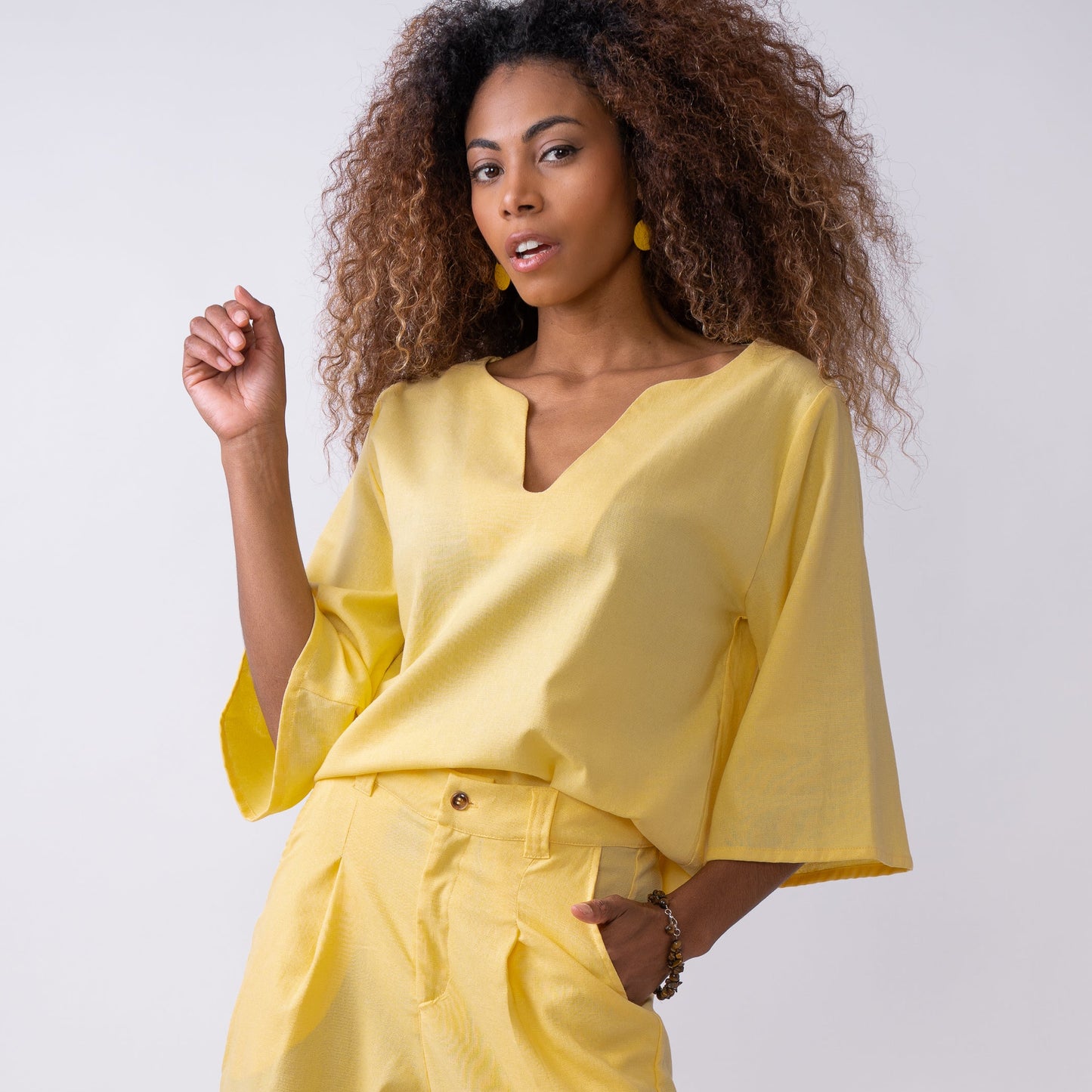 Camisa Manga Campana Amarillo Mantequilla