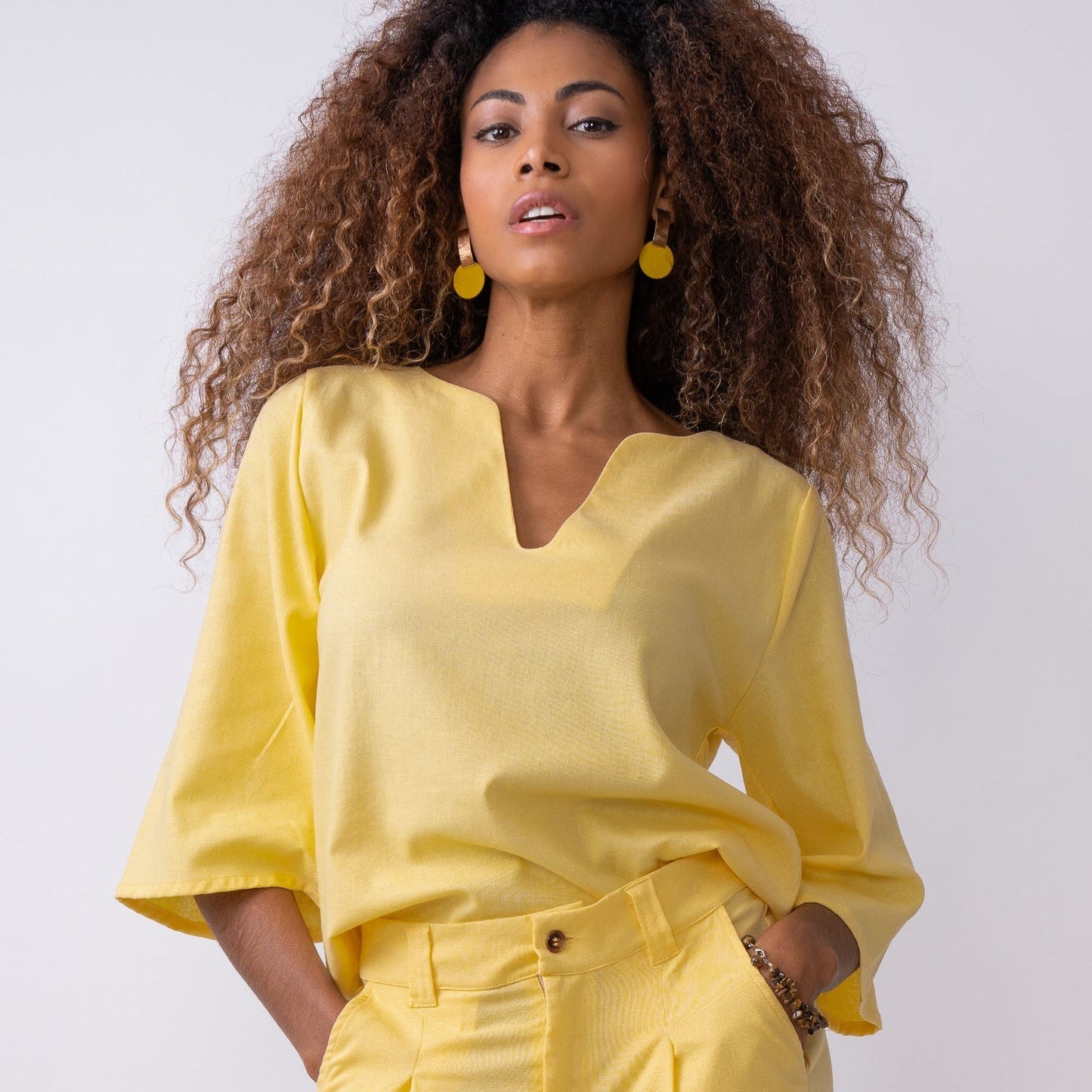 Camisa Manga Campana Amarillo Mantequilla